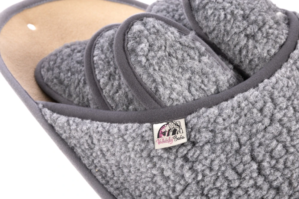 Sada pantoflí pro hosty z Merino vlny grafitová